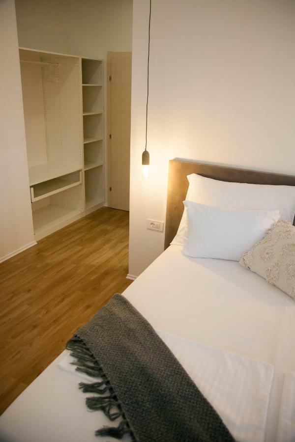 Soukki Town Centre Suites 1 Split Exterior photo