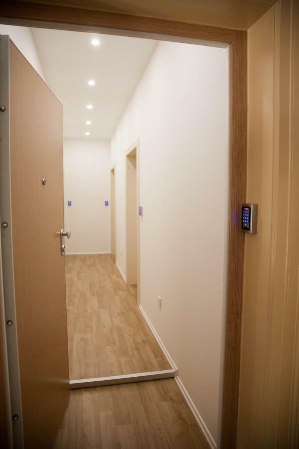 Soukki Town Centre Suites 1 Split Exterior photo